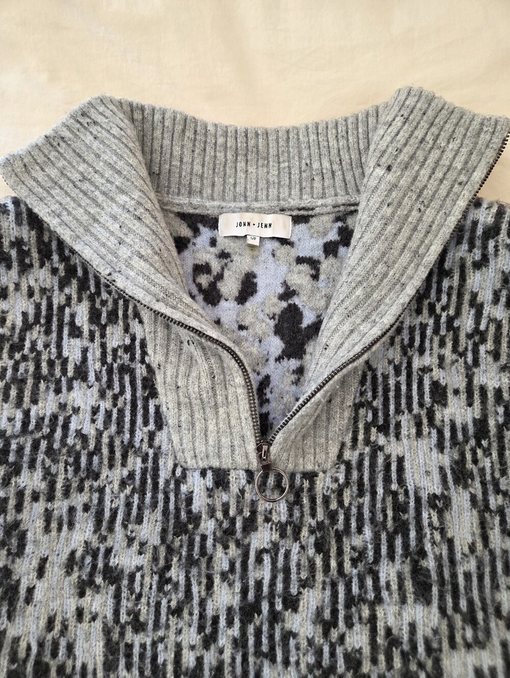 John + Jenn Heather Gray and Black, Light Blue Abstract Knit Zip Sweater Size S